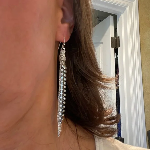 Stella & Dot Vintage long dangly earrings, beautiful! - Picture 2 of 4